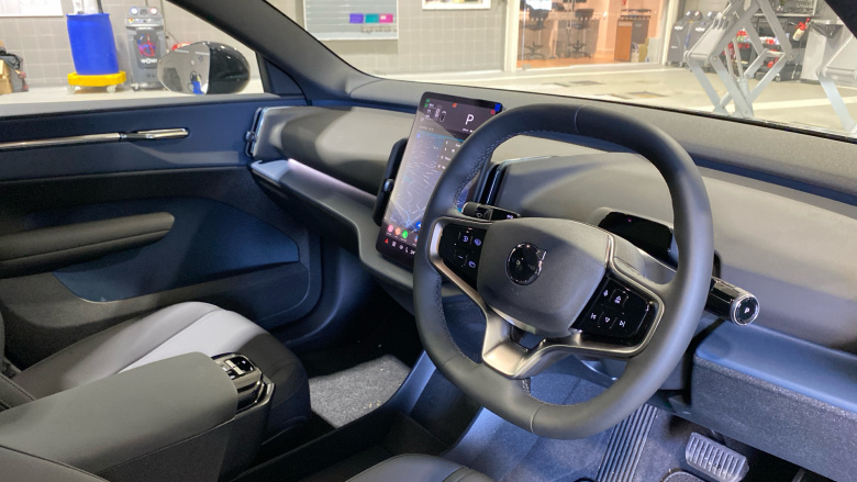 Volvo EX30 200kW SM Extended Range Ultra 69kWh 5dr Auto Electric Estate